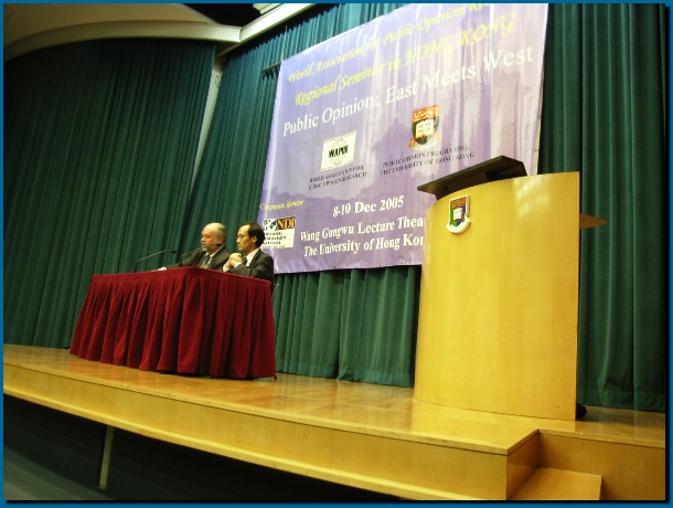 602x451 pixels (99K)